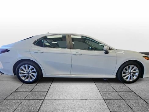 Used 2023 Toyota Camry LE FWD image 4