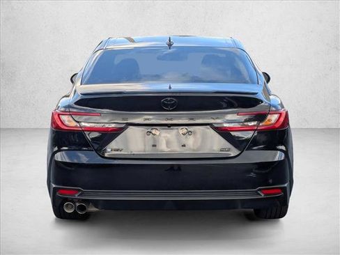 Used 2025 Toyota Camry SE FWD image 6