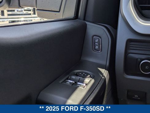 New 2025 Ford F350 XL w/ XL Chrome Package image 17