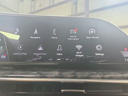 Used 2021 Cadillac Escalade Premium Luxury AWD/4WD image 35