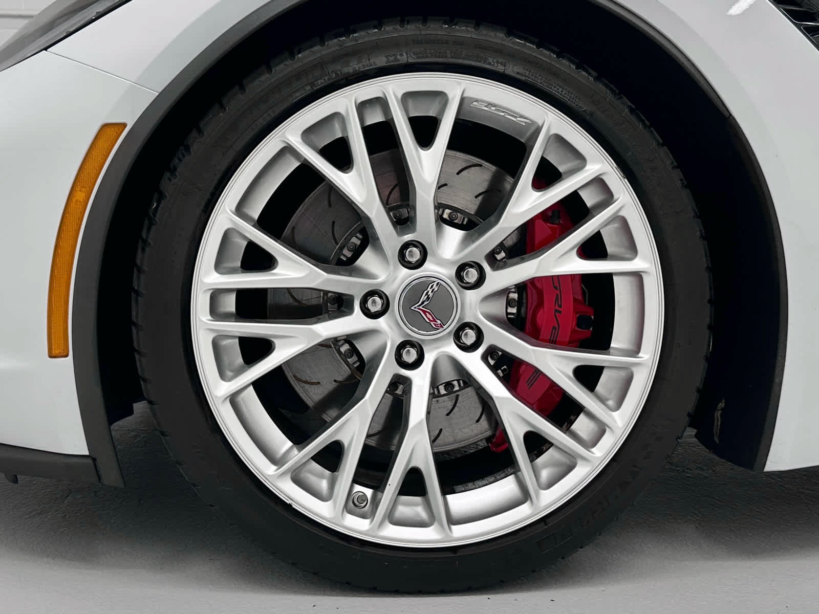 Used 2015 Chevrolet Corvette Z06 RWD image 9