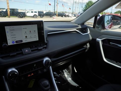 Used 2024 Toyota RAV4 XLE w/ Weather Package AWD/4WD image 19