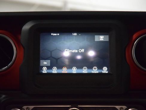 Used 2020 Jeep Gladiator Rubicon w/ LED Lighting Group image 22