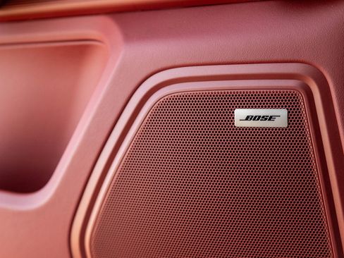 New 2026 Porsche Macan AWD/4WD image 20