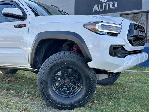 Used 2021 Toyota Tacoma TRD Pro AWD/4WD image 3