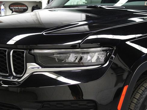 New 2026 Jeep Grand Cherokee Laredo X AWD/4WD image 37