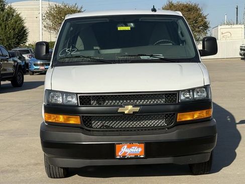 New 2025 Chevrolet Express 2500 w/ Driver Convenience Package image 7