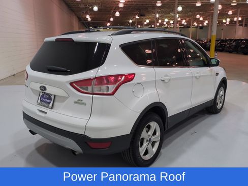 Used 2015 Ford Escape SE w/ Equipment Group 201A FWD image 3