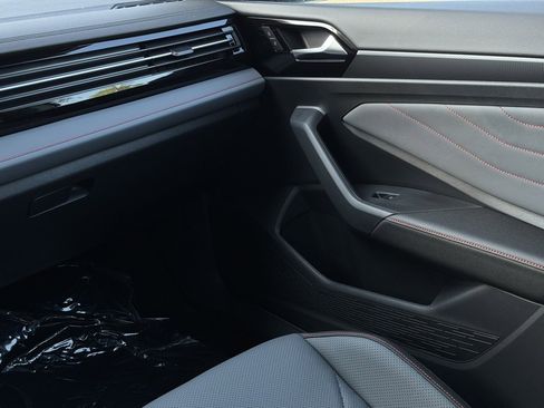 New 2025 Volkswagen Jetta GLI Autobahn image 32