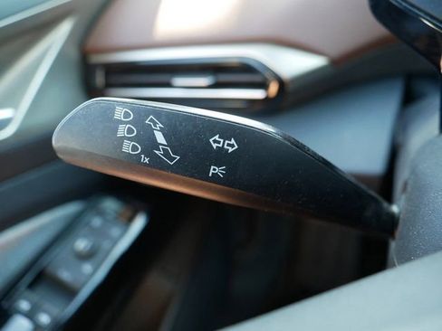 Used 2023 Volkswagen ID.4 Pro AWD/4WD image 34