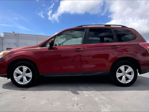 Used 2015 Subaru Forester 2.5i Premium AWD/4WD image 3