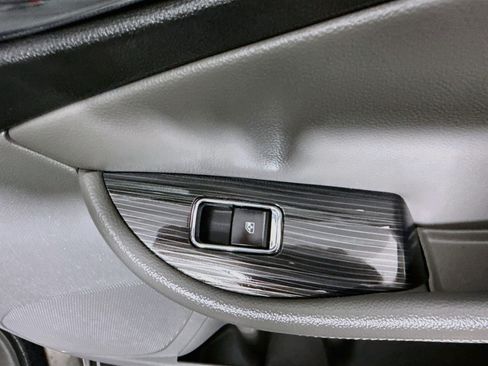 Used 2017 Chevrolet Impala LT w/ Leather Package FWD image 30