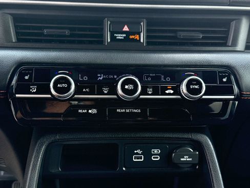Certified 2025 Honda Pilot Sport image 25