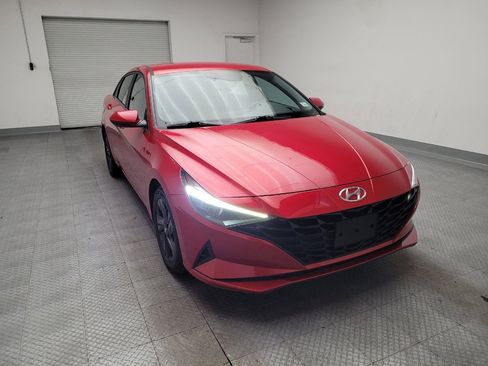Used 2021 Hyundai Elantra SEL FWD image 14