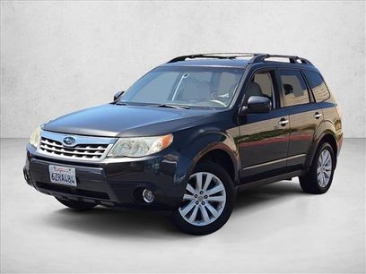 Used 2013 Subaru Forester 2.5X Premium w/ Popular Pkg 2