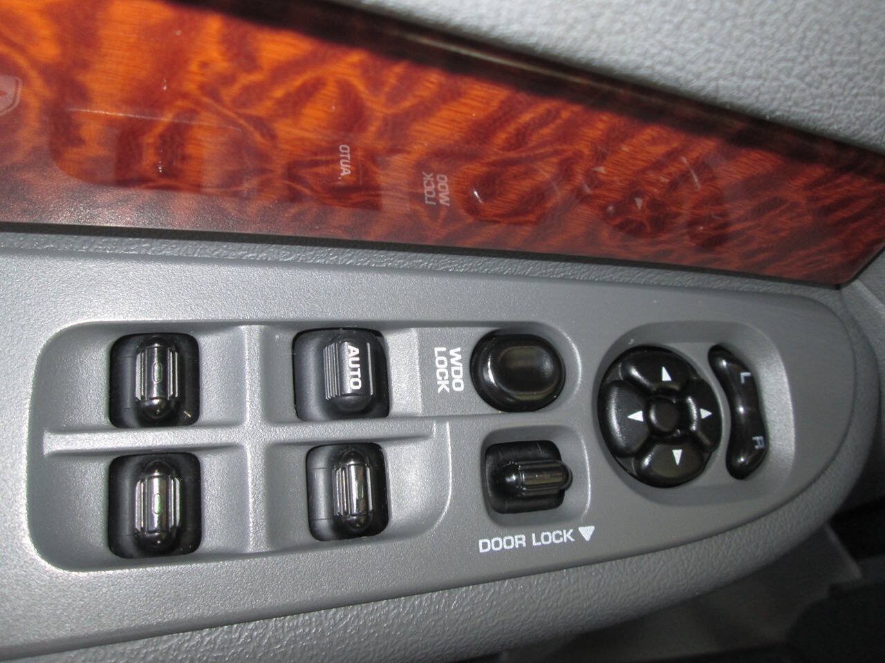 Used 2006 Dodge Ram 2500 Truck SLT w/ Quad Cab Big Horn Value Group AWD/4WD image 11