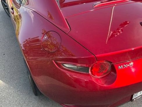 Used 2021 MAZDA MX-5 Miata RF Grand Touring RWD image 7