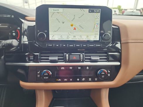 Used 2025 Nissan Pathfinder Platinum w/ Cargo Package FWD image 18