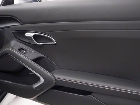 New 2025 Porsche 718 Cayman image 16