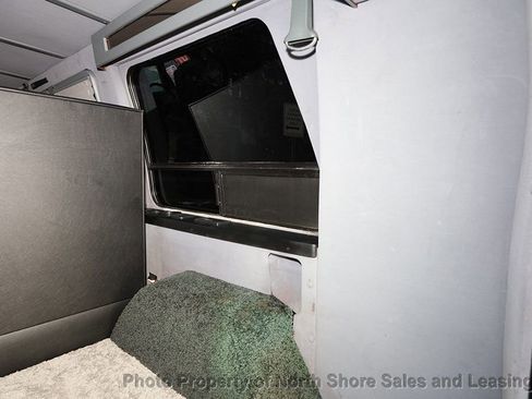 Used 1998 Dodge B1500 image 37