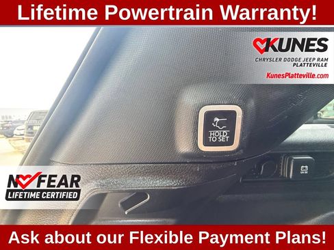 Used 2023 Jeep Grand Cherokee Altitude AWD/4WD image 17