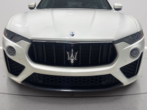 Used 2023 Maserati Levante Modena AWD/4WD image 11
