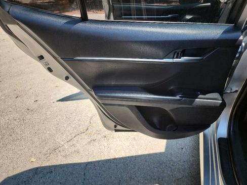 Used 2019 Toyota Camry LE FWD image 26
