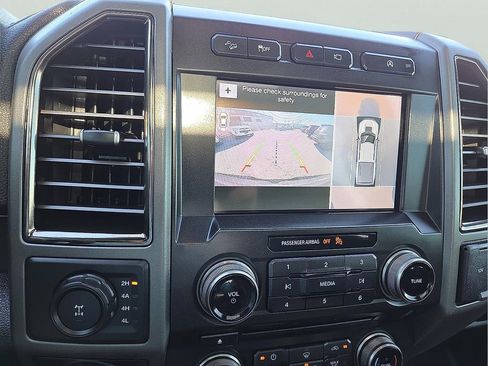 Used 2018 Ford F150 Raptor w/ Equipment Group 802A Luxury image 19