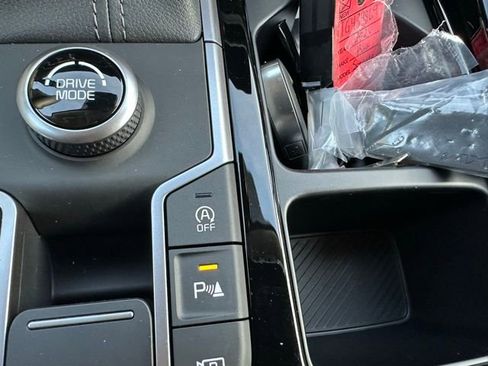 New 2026 Kia Sorento SX image 38