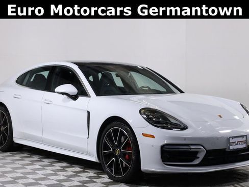 Used 2023 Porsche Panamera 4S image 1