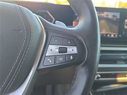 Used 2025 BMW X5 xDrive50e image 22