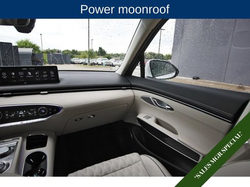 Used 2025 Genesis GV70 3.5T Sport w/ Sport Prestige Package AWD/4WD image 12