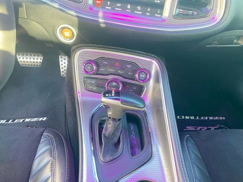 Used 2019 Dodge Challenger SRT Hellcat w/ Widebody Package RWD image 18