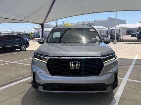 Used 2023 Honda Pilot Elite image 9