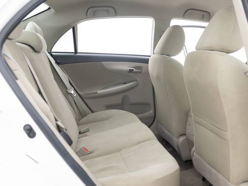 Used 2011 Toyota Corolla LE image 29