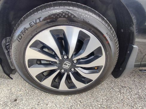 Used 2017 Honda Accord Hybrid Sedan image 21