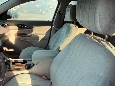 Used 2019 GMC Acadia SLE w/ Driver Alert Package I AWD/4WD image 8
