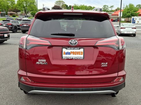 Used 2018 Toyota RAV4 XLE w/ Plus Extra Value Package AWD/4WD image 5