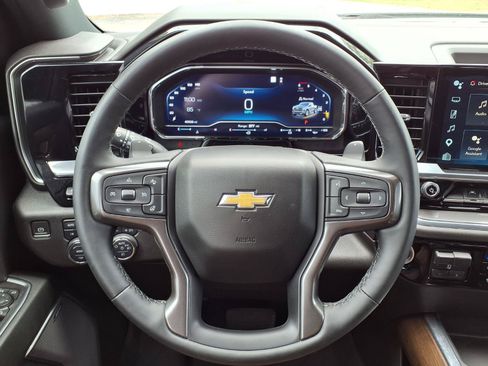 Used 2023 Chevrolet Silverado 1500 High Country w/ High Country Premium Package AWD/4WD image 23