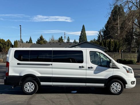 Used 2023 Ford Transit 350 XLT RWD image 7