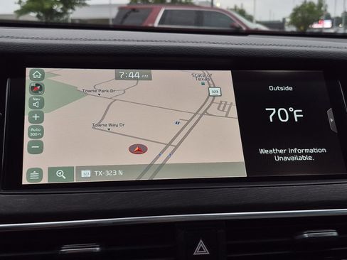 Used 2020 Kia Cadenza Technology FWD image 26