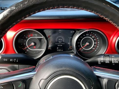 Used 2021 Jeep Wrangler Unlimited Rubicon AWD/4WD image 24