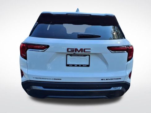 Used 2025 GMC Terrain Elevation image 7