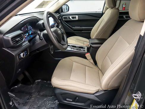 Certified 2023 Ford Explorer 4WD image 11