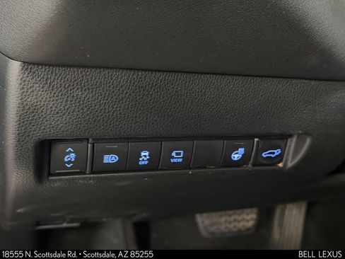 Used 2021 Toyota Venza Limited w/ Advanced Technology Package AWD/4WD image 19