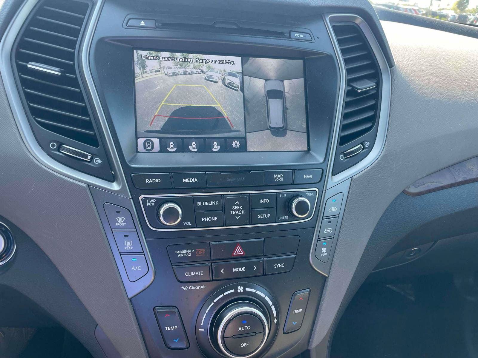 Used 2018 Hyundai Santa Fe Limited FWD image 19