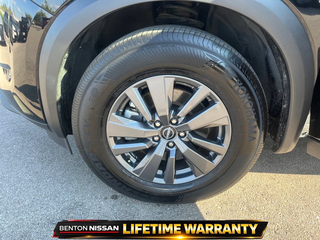 Used 2024 Nissan Pathfinder SV FWD image 7