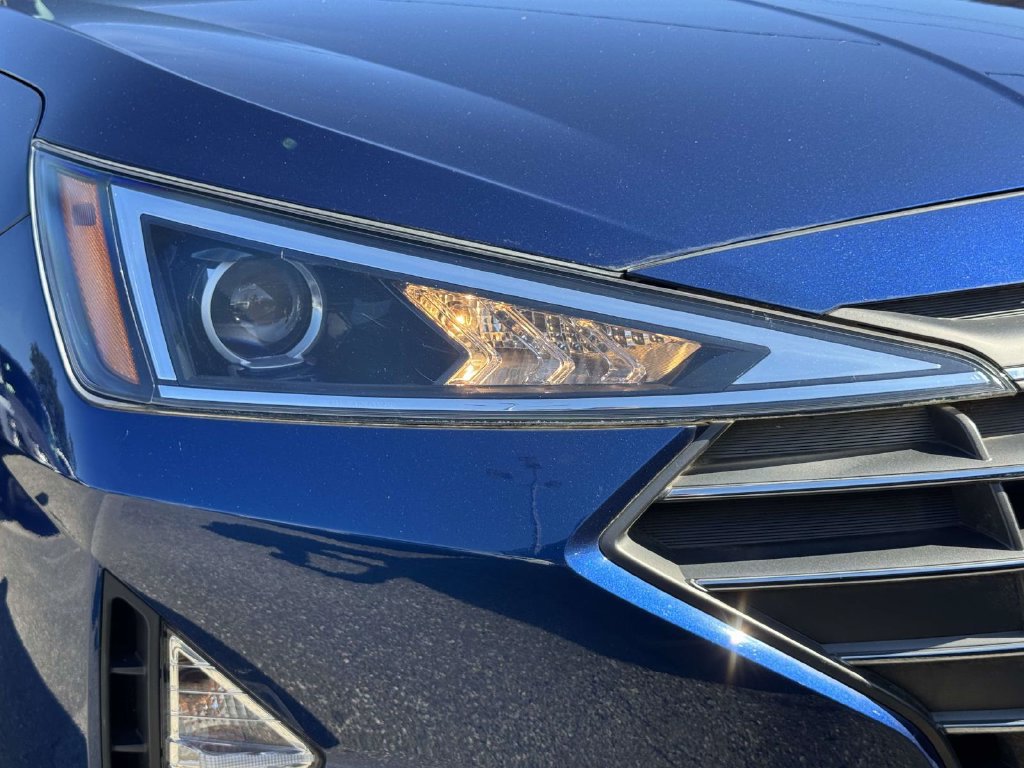 Used 2020 Hyundai Elantra SEL w/ Cargo Package (C1) FWD image 11