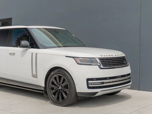 Used 2024 Land Rover Range Rover Long Wheelbase Autobiography AWD/4WD image 39