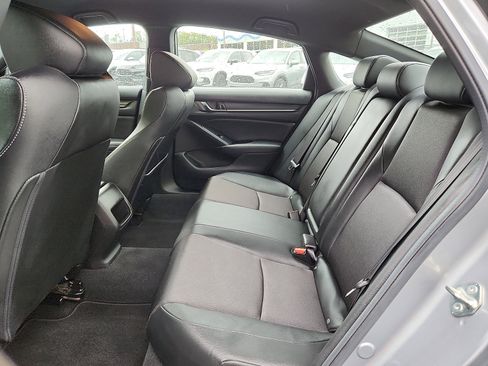Used 2020 Honda Accord Sport image 10